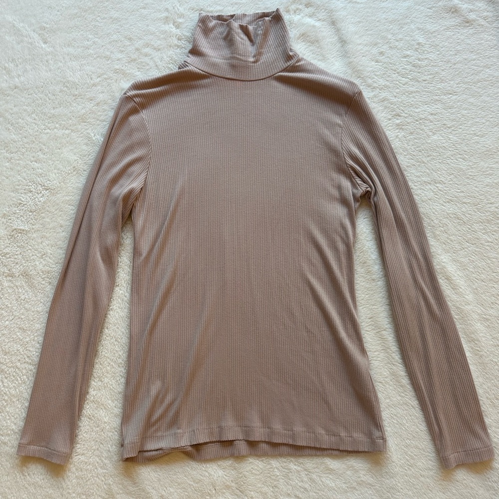 Light Mauve Turtle Neck